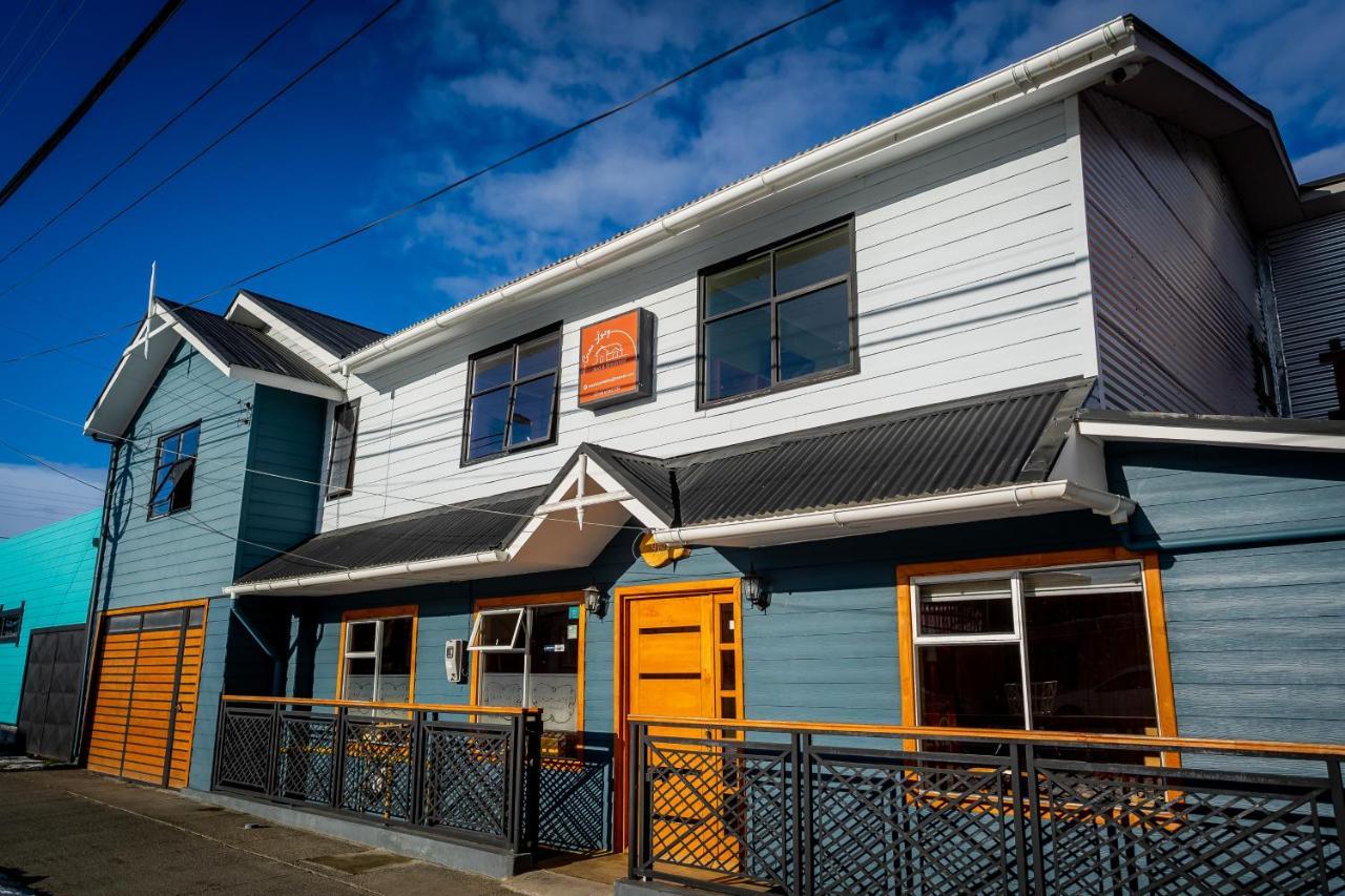 Casa Lucy Bed & Breakfast Puerto Natales Exterior photo