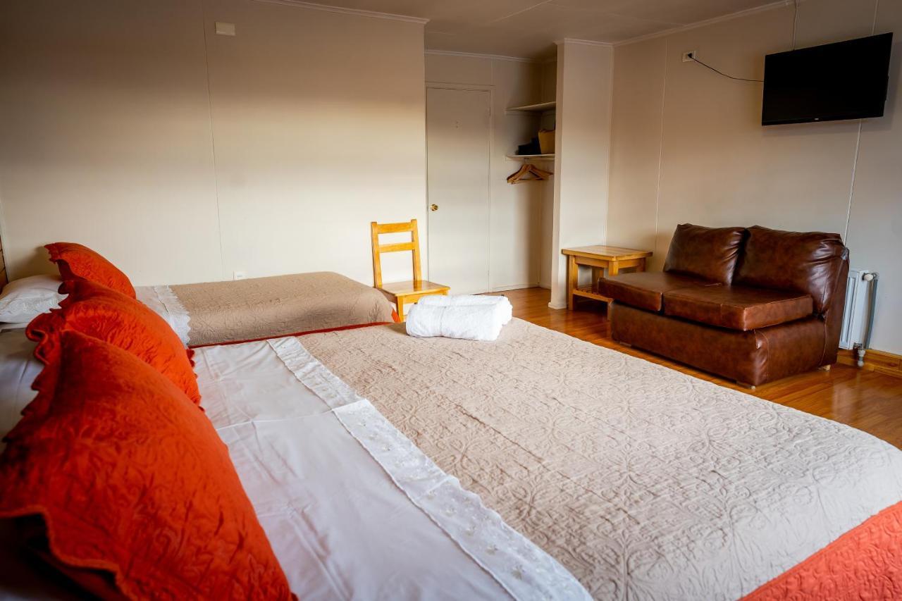Casa Lucy Bed & Breakfast Puerto Natales Exterior photo