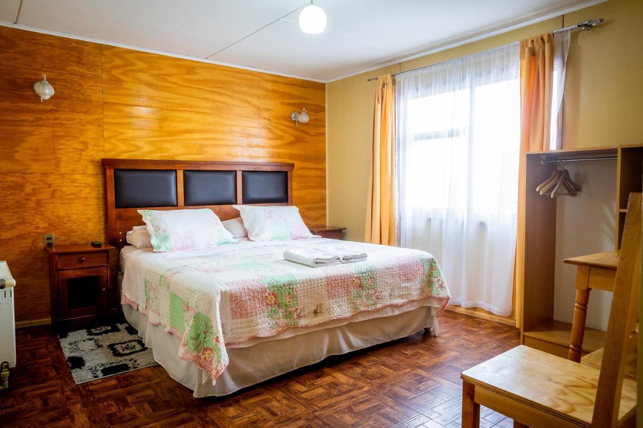 Casa Lucy Bed & Breakfast Puerto Natales Exterior photo