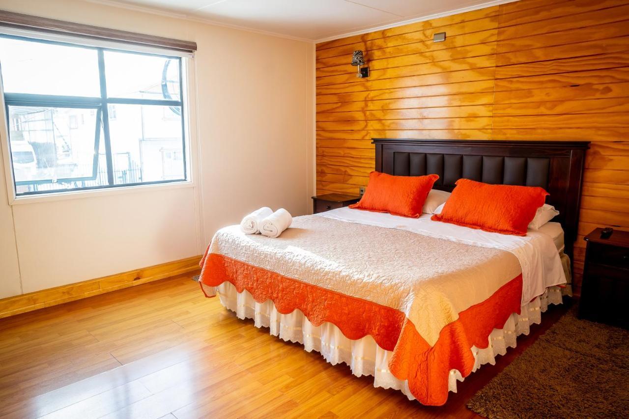 Casa Lucy Bed & Breakfast Puerto Natales Exterior photo