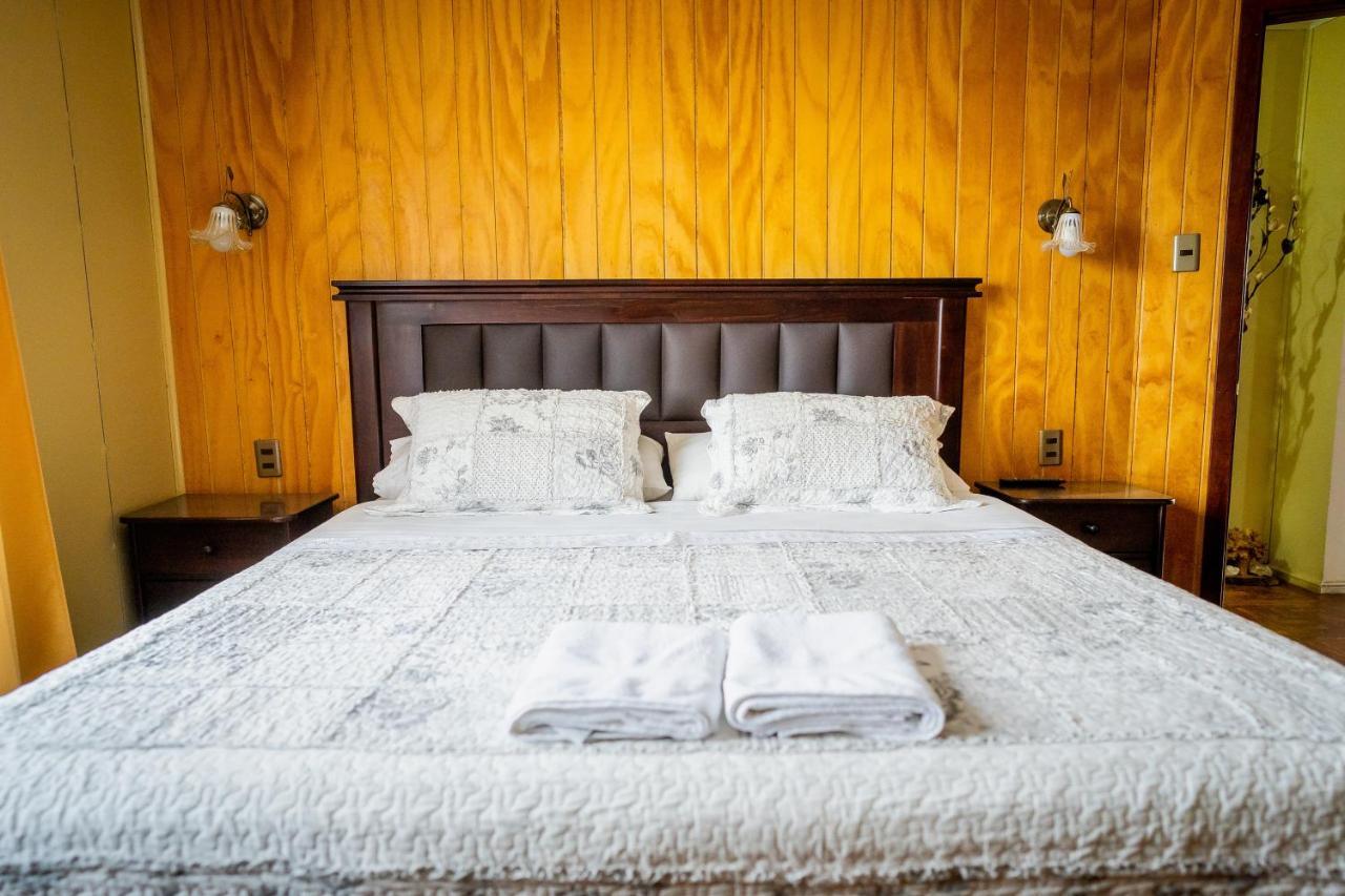 Casa Lucy Bed & Breakfast Puerto Natales Exterior photo